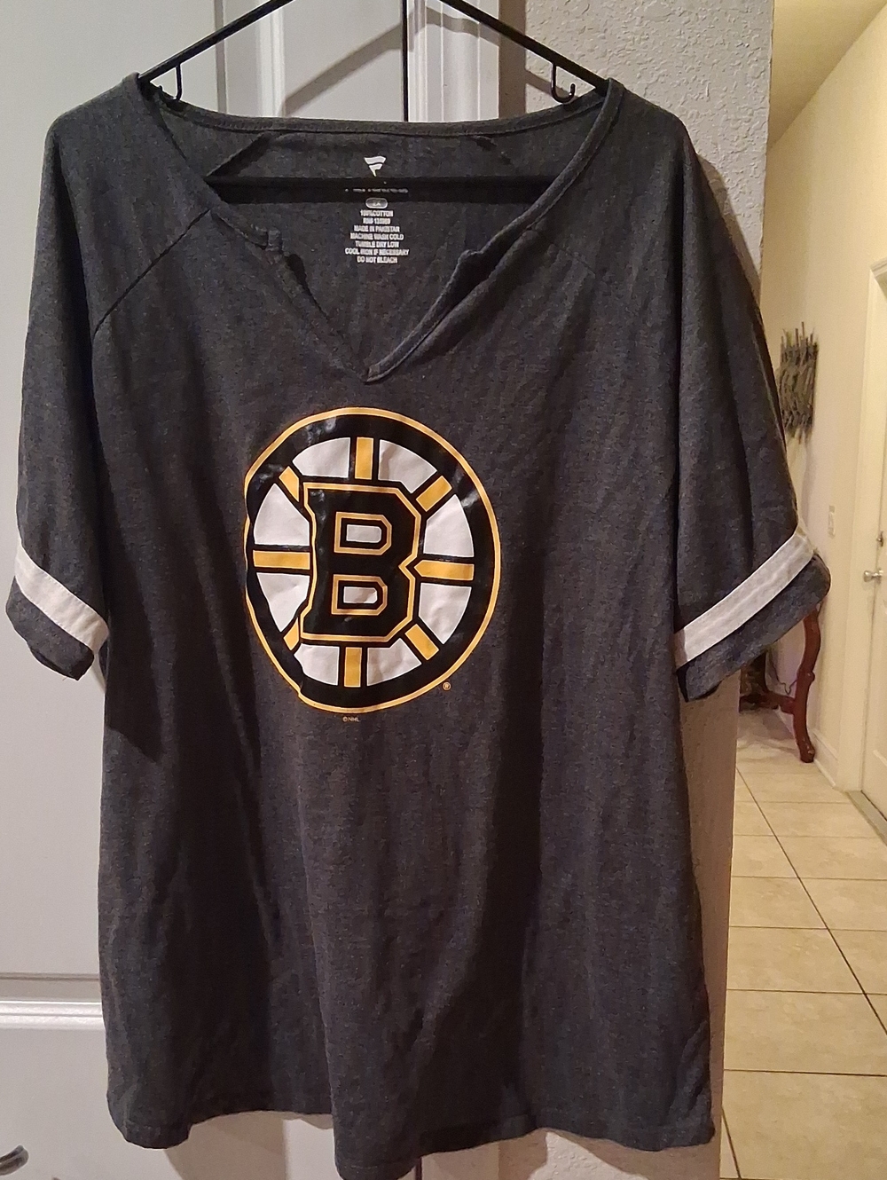 Fanatics Women's Charcoal Boston Bruins Logo Short Sleeve Tee